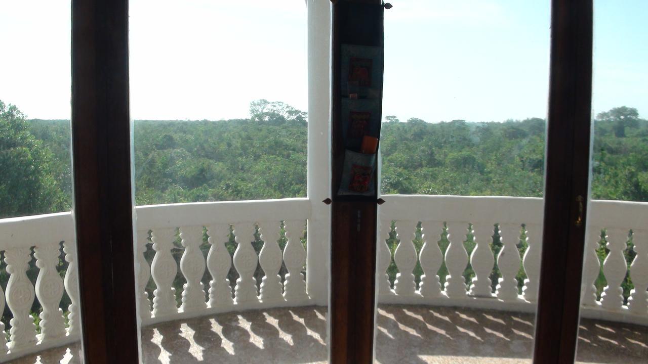 Crim Wind Freedom Hotel Джамбиани Екстериор снимка
