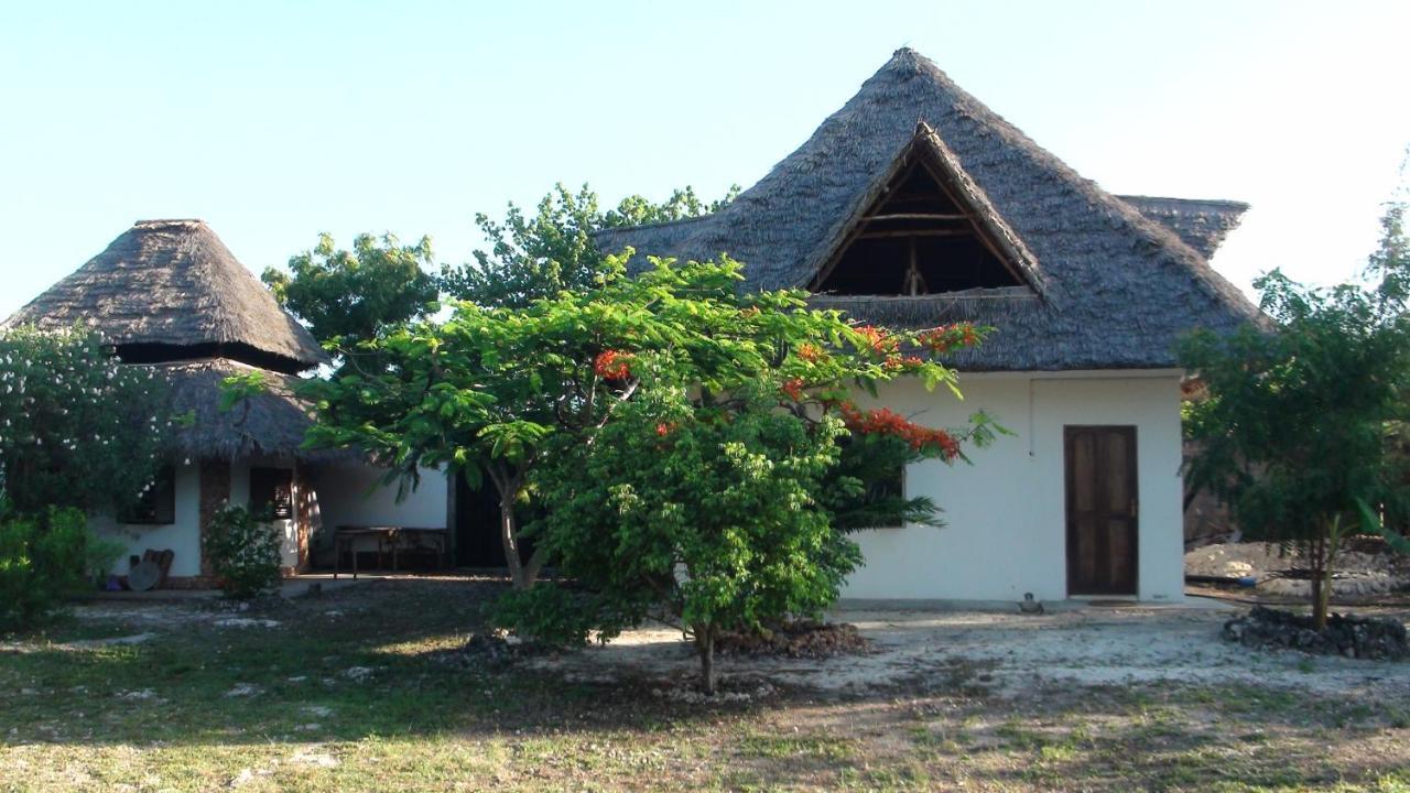 Crim Wind Freedom Hotel Джамбиани Екстериор снимка