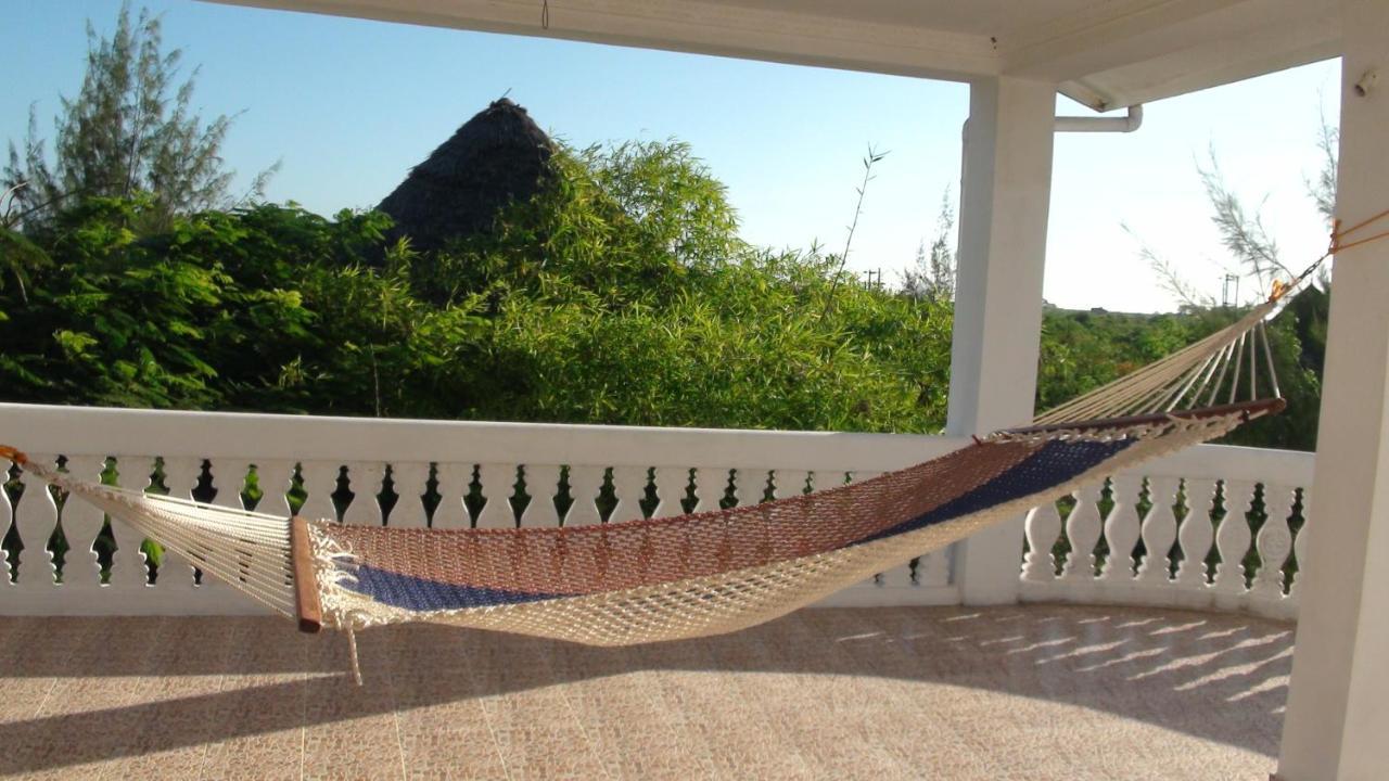 Crim Wind Freedom Hotel Джамбиани Екстериор снимка