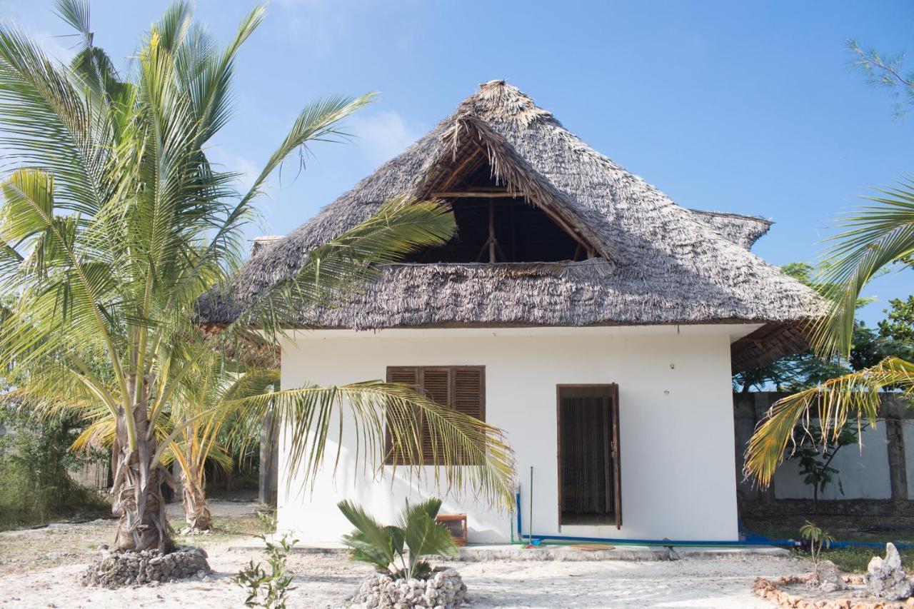 Crim Wind Freedom Hotel Джамбиани Екстериор снимка