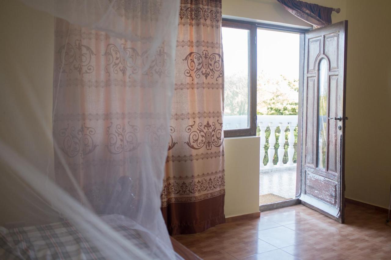 Crim Wind Freedom Hotel Джамбиани Екстериор снимка
