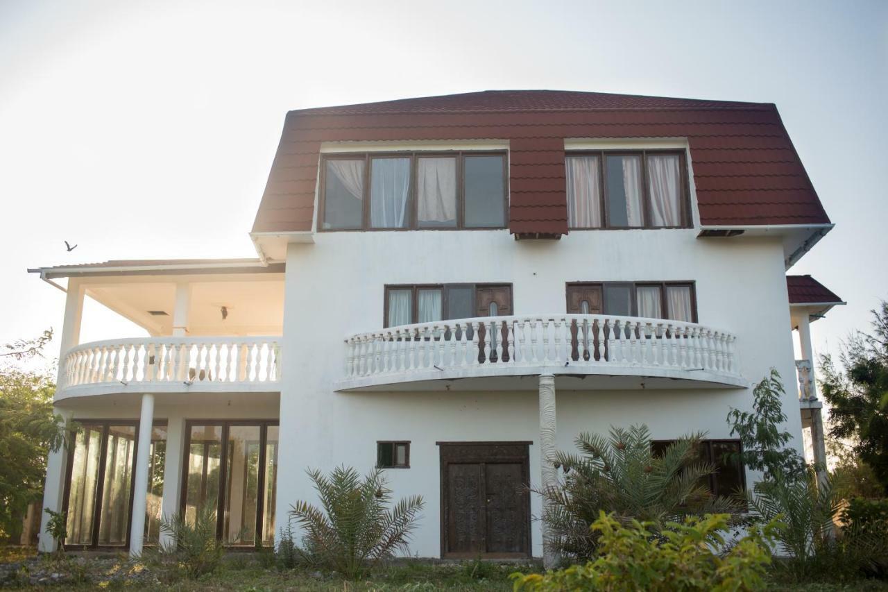 Crim Wind Freedom Hotel Джамбиани Екстериор снимка